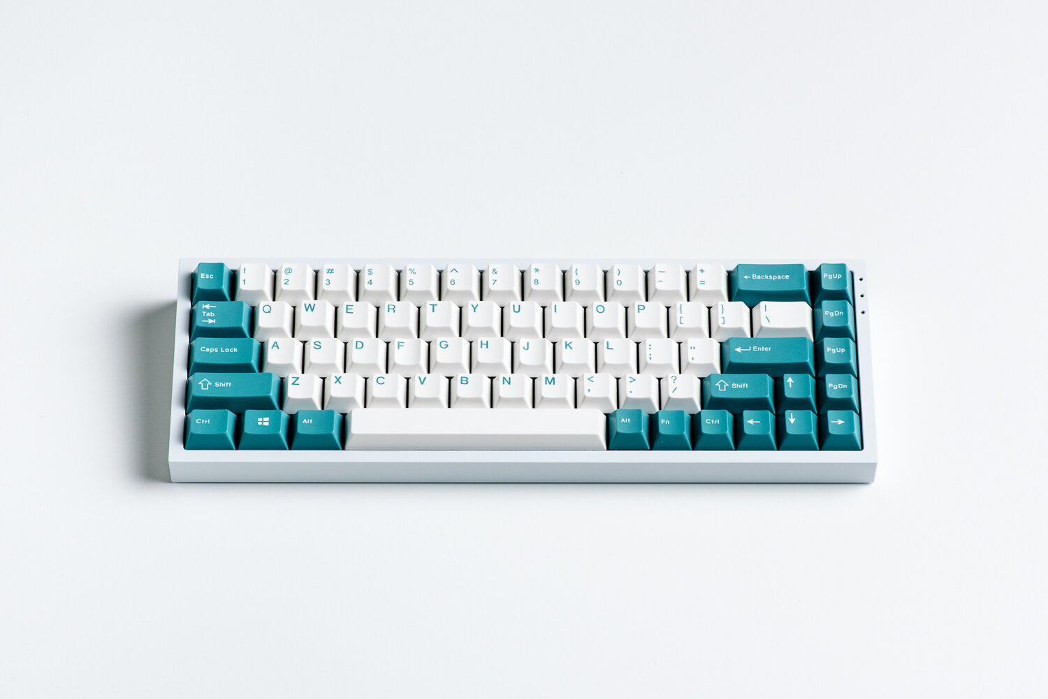NovelKeys NK65 review (Entry Edition and v2 Aluminum) - Material 